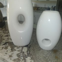 2 White Vases