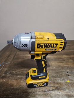 DeWalt 20V Max XR Impact Wrench with Battery