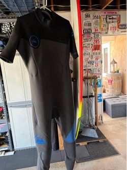 Quicksilver back Zip Wetsuit XL
