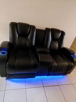 Se vende sofá reclinable eléctrico