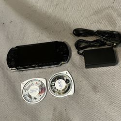 Sony PSP - 3001 (PlayStation Portable, Black) w/2 Games Charger(3)