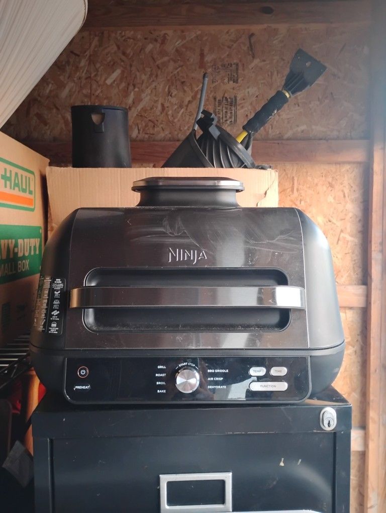 Ninja Foodi XL Pro Grill and Griddle