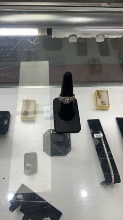 10k Gold Ring 5.5 Gram 3 Peice Wedding Set