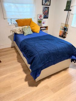 Singe bed with mattress
