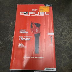 Milwaukee M18 FUEL 120 MPH 500 CFM 18V Lithium-Ion Brushless Cordless Handheld Blower (Tool-Only)