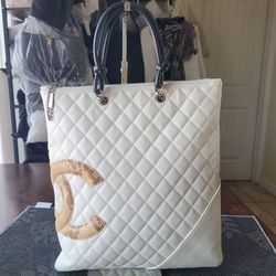 Authentic Chanel White Ligne Cambon Python Flat Lambskin Tote Bag- USED (PRE-LOVED)