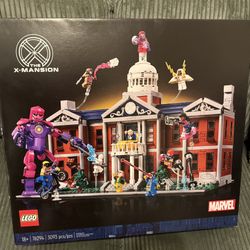Legos - X-Men Mansion 