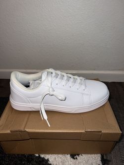 Women’s White Sneaker