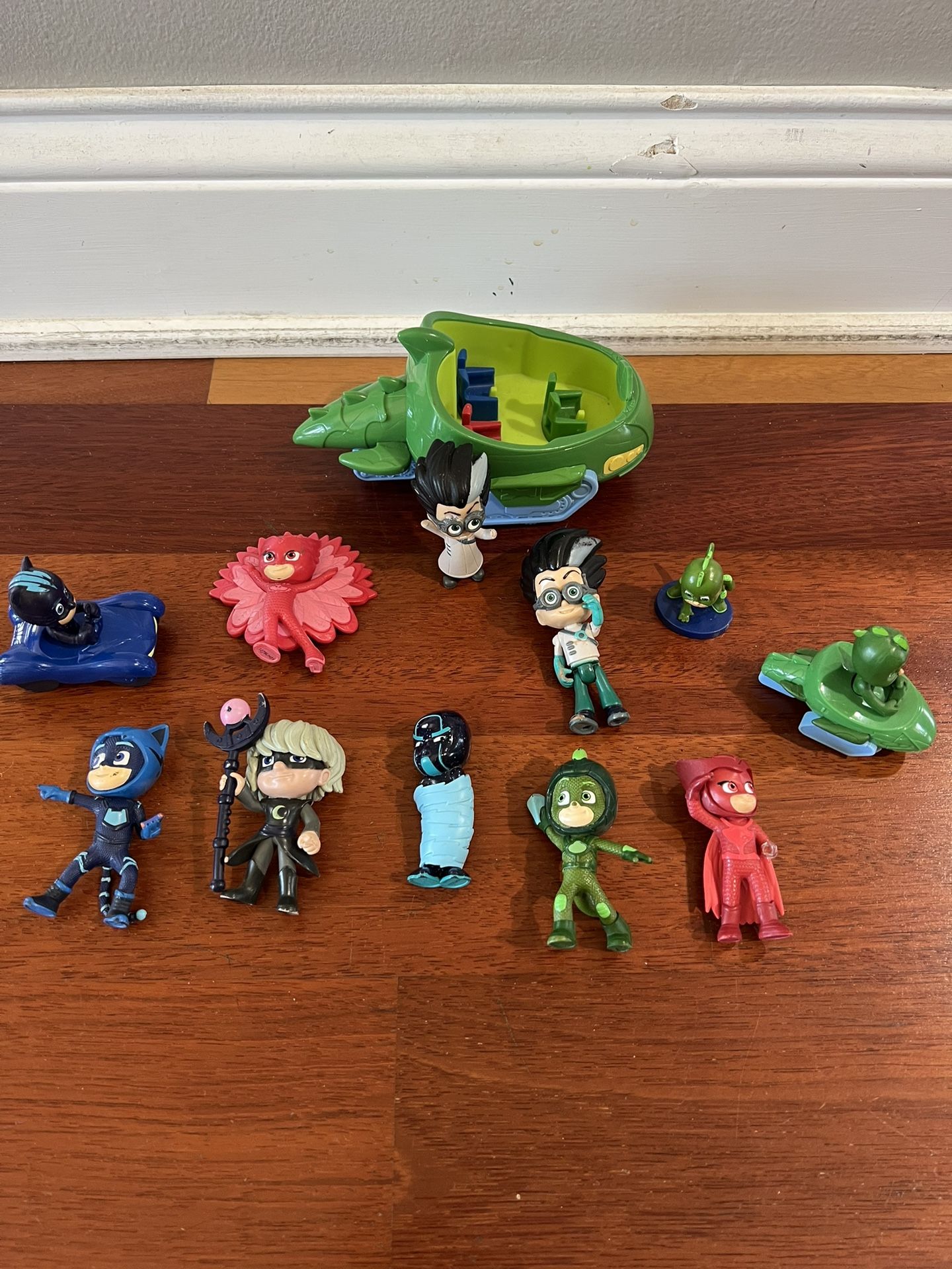 PJ MASK Figurines