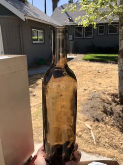 Clean new Wine bottles by the case