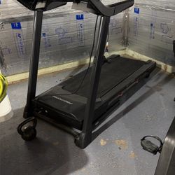 Pro-Form 400I Treadmill 