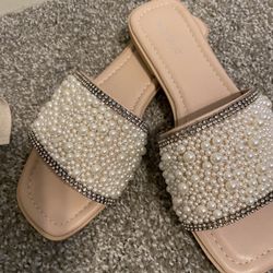 Women’s Pearl And Rhinestone Slides
