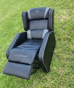Vitesse Gaming Recliner Chair for kids