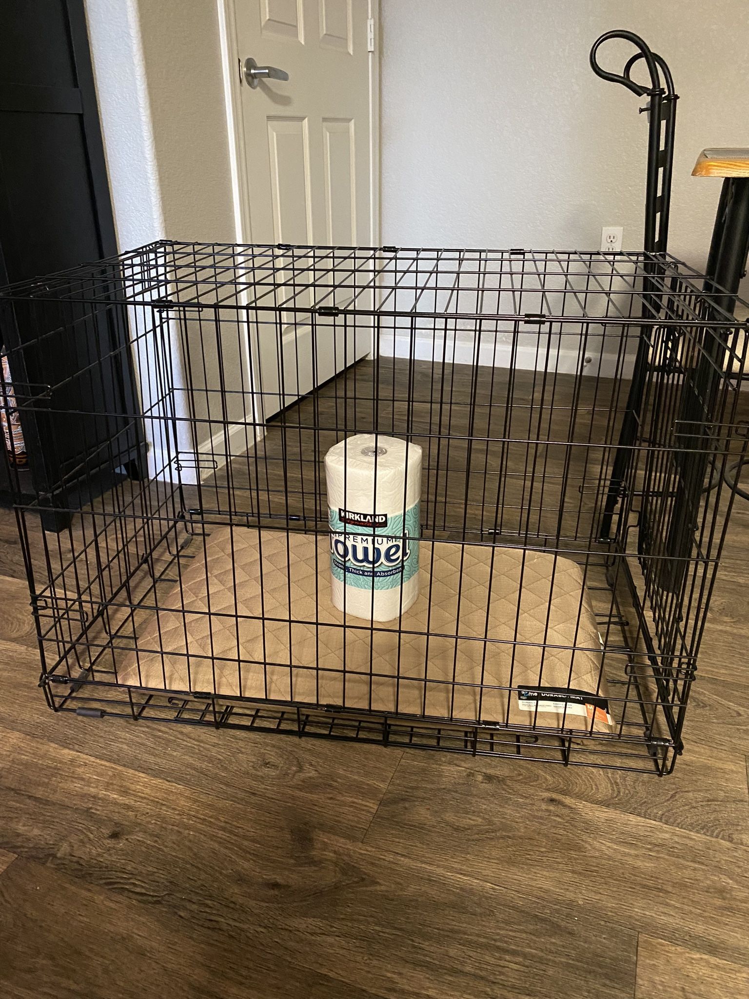 Brand New Large Dog Crate/ Kennel And Bed