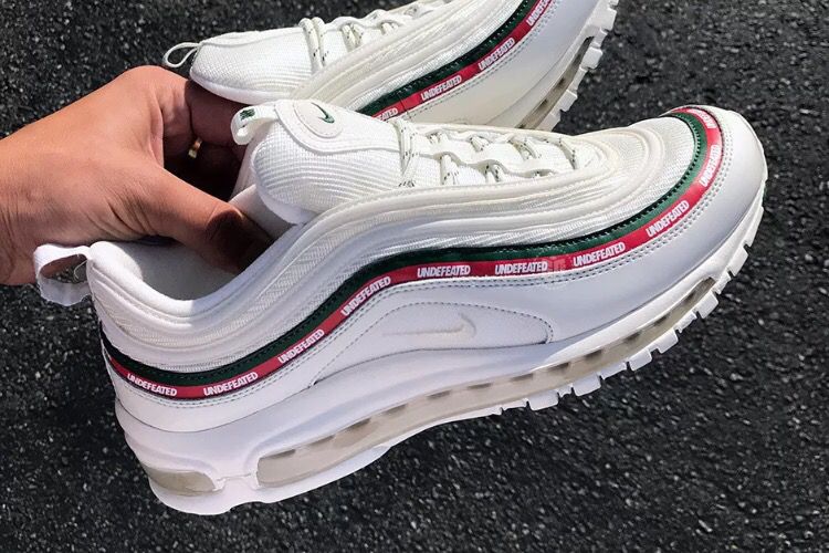 Undefeated x Nike Air Max White Gucci Colorway for Sale in Hills, CA - OfferUp