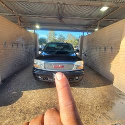 2005 **DENALI**GMC