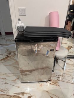 mini fridge