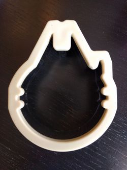 Star Wars Millennium Falcon sandwich cutter/cookie cutter