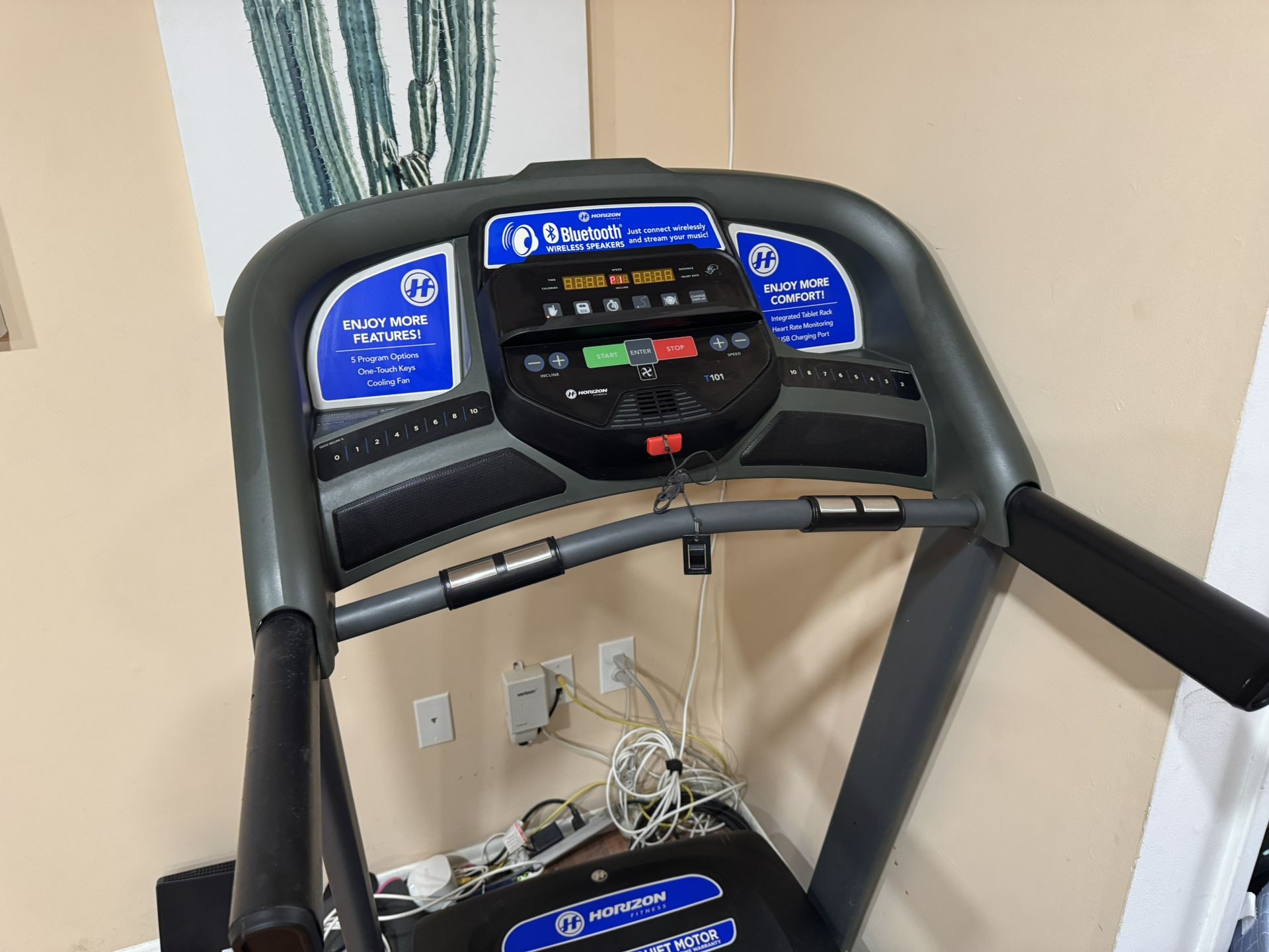 Horizon Fitness T101 Treadmill