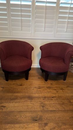 2 swivel chairs