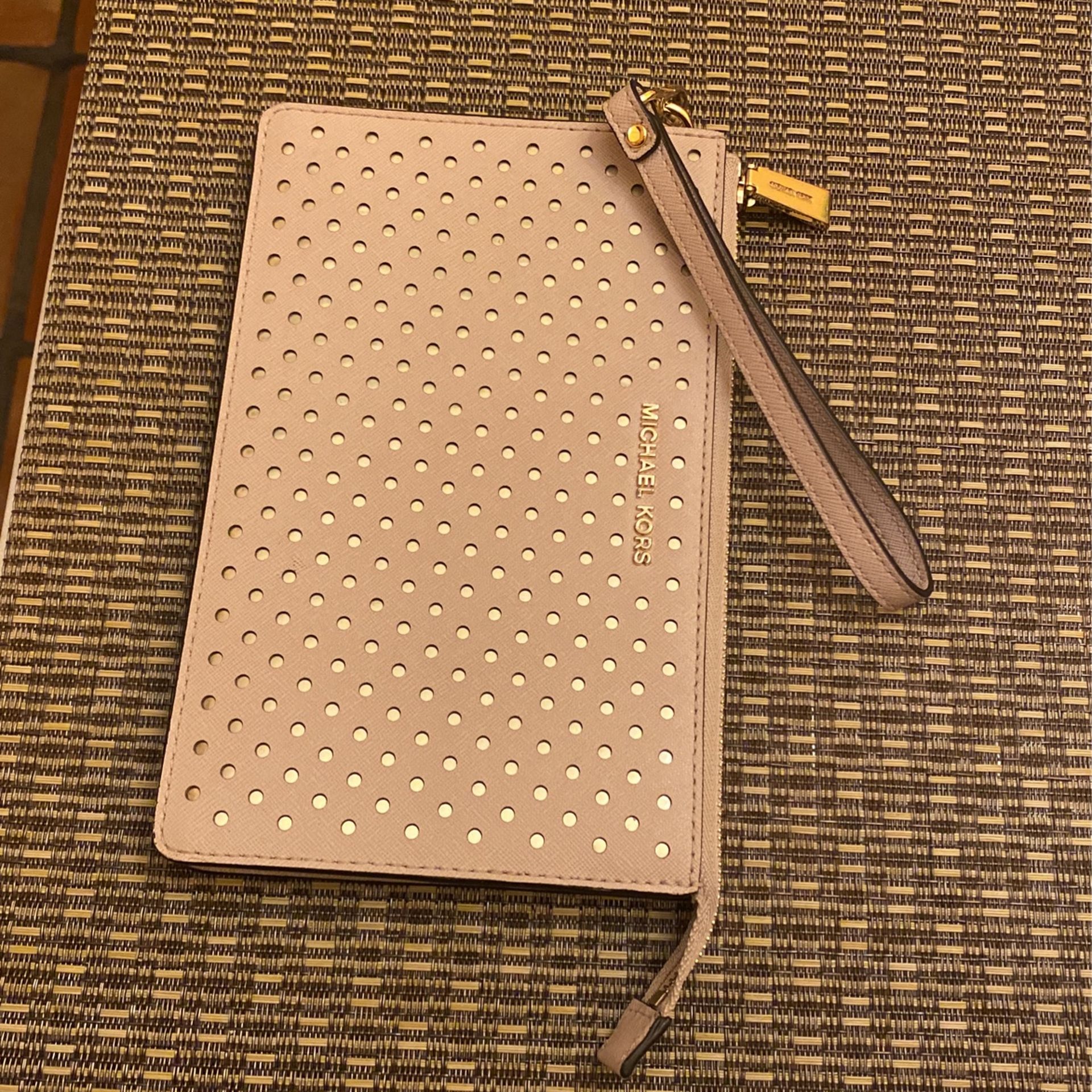 Authentic Michael Kors Pink Large Wristlet