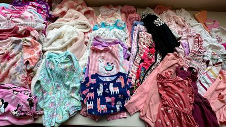 18 months toddler / baby girl clothes bundle