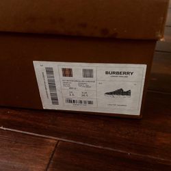 Burberry Shoe Women 