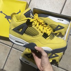 Size 10 Jordan 4 Lightning 