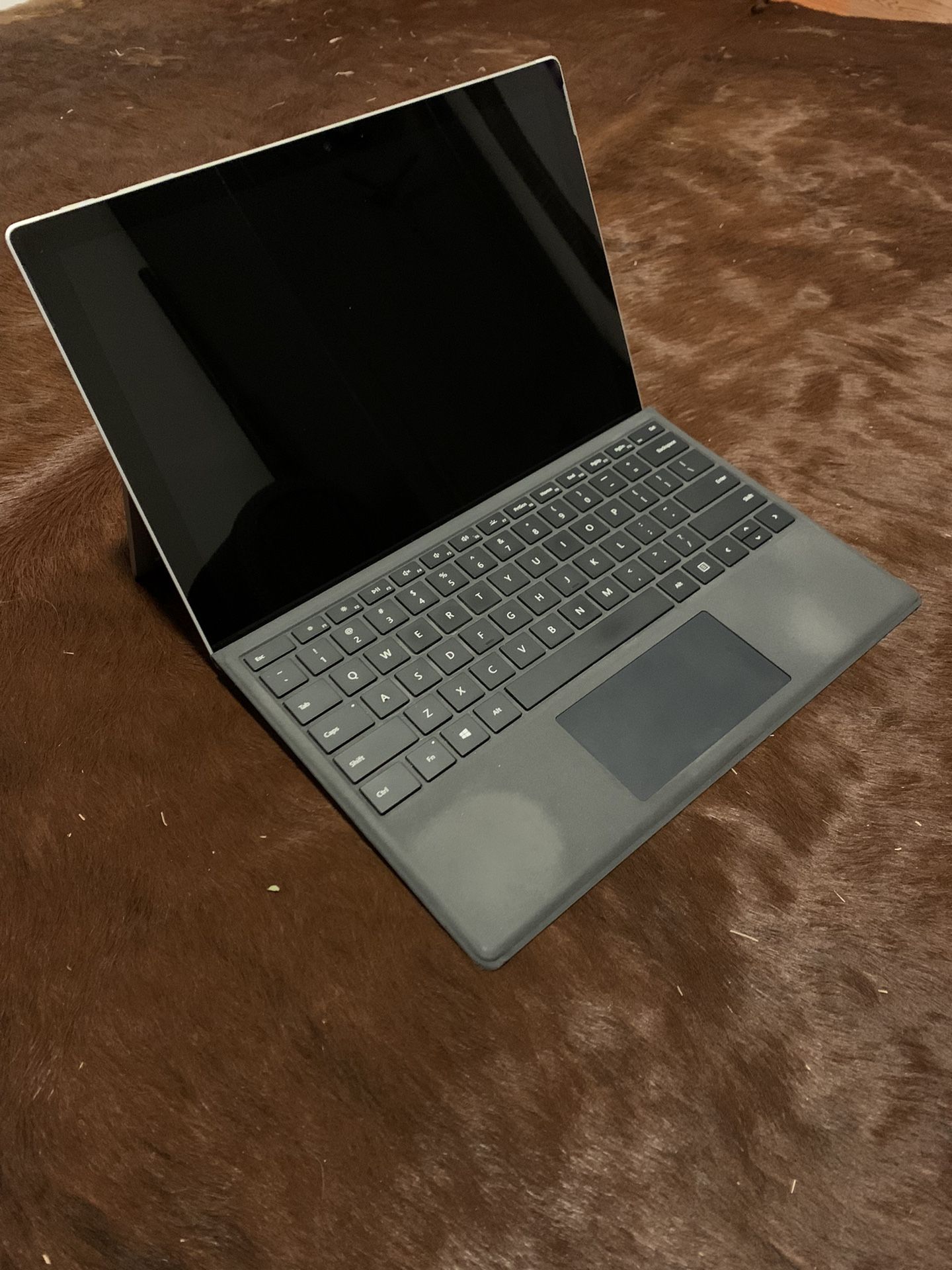 128 GB Microsoft Surface - Laptop For Sale - Good Condition