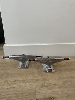 Independent Stage 11 Forged Titanium Trucks 139