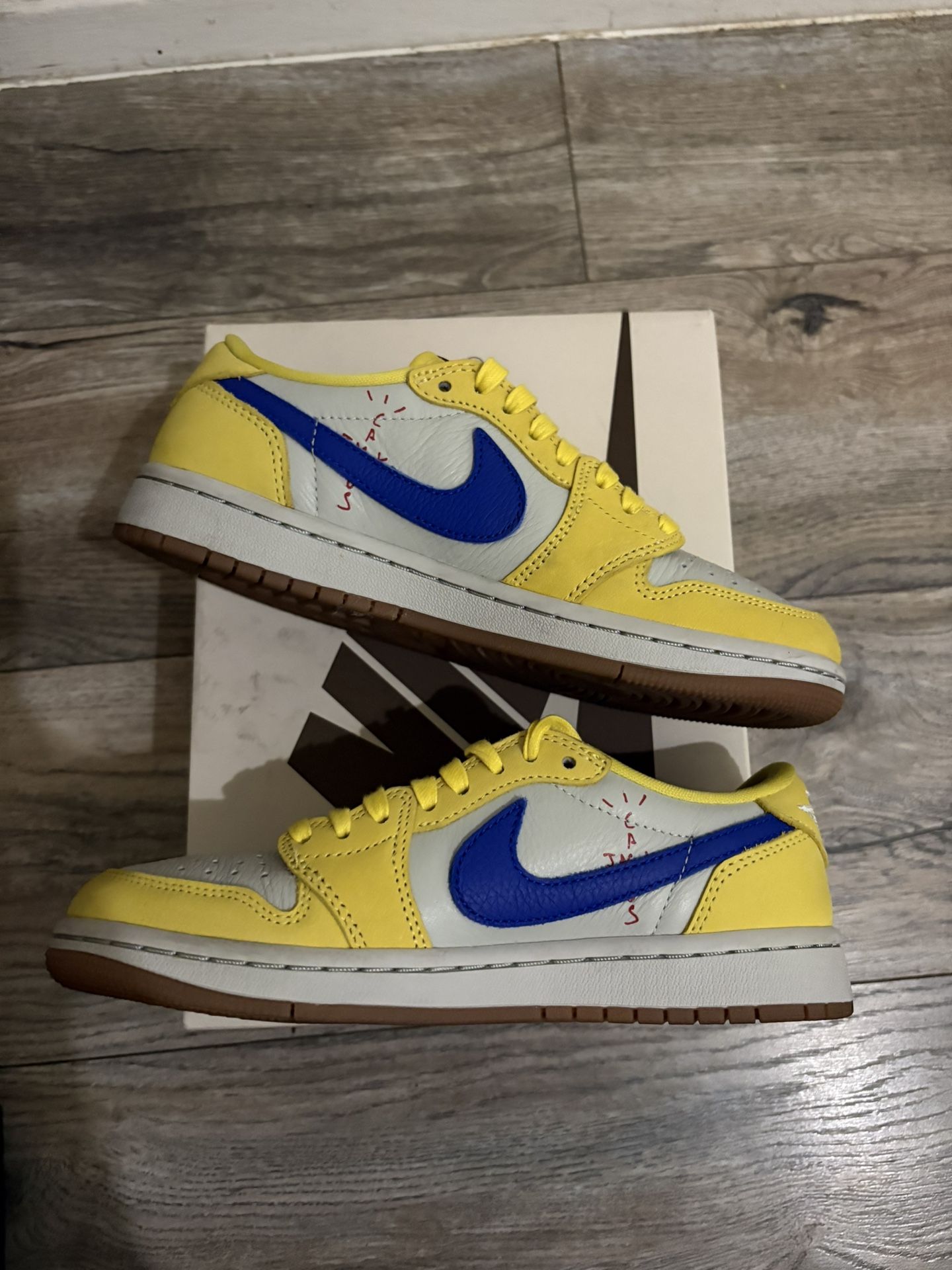 Air Jordan 1 Low OG SP Travis Scott - Size 6 