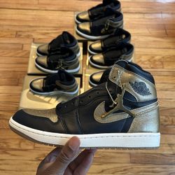 Jordan 1 High OG Metallic Gold Mens Size 13