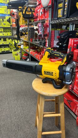 DEWALT 20V MAX 125 MPH 450 CFM Brushless Cordless Battery Powered Blower TOOL ONLY