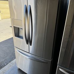 GE Fridge 