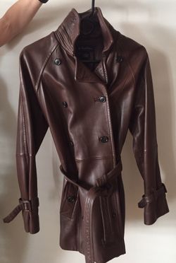 Woman’s Leather Brooks Brothers Car Coat size 8. Worn once. Gorgeous leather. Non smoking environment. Worn once