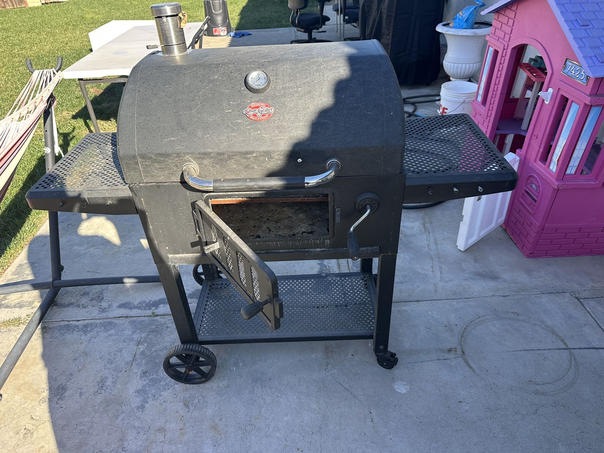 Char-Griller BBQ Grill & Smoker – Used Condition