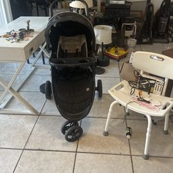 Neat Clean Baby’s Strollers It Has Everything It Needs