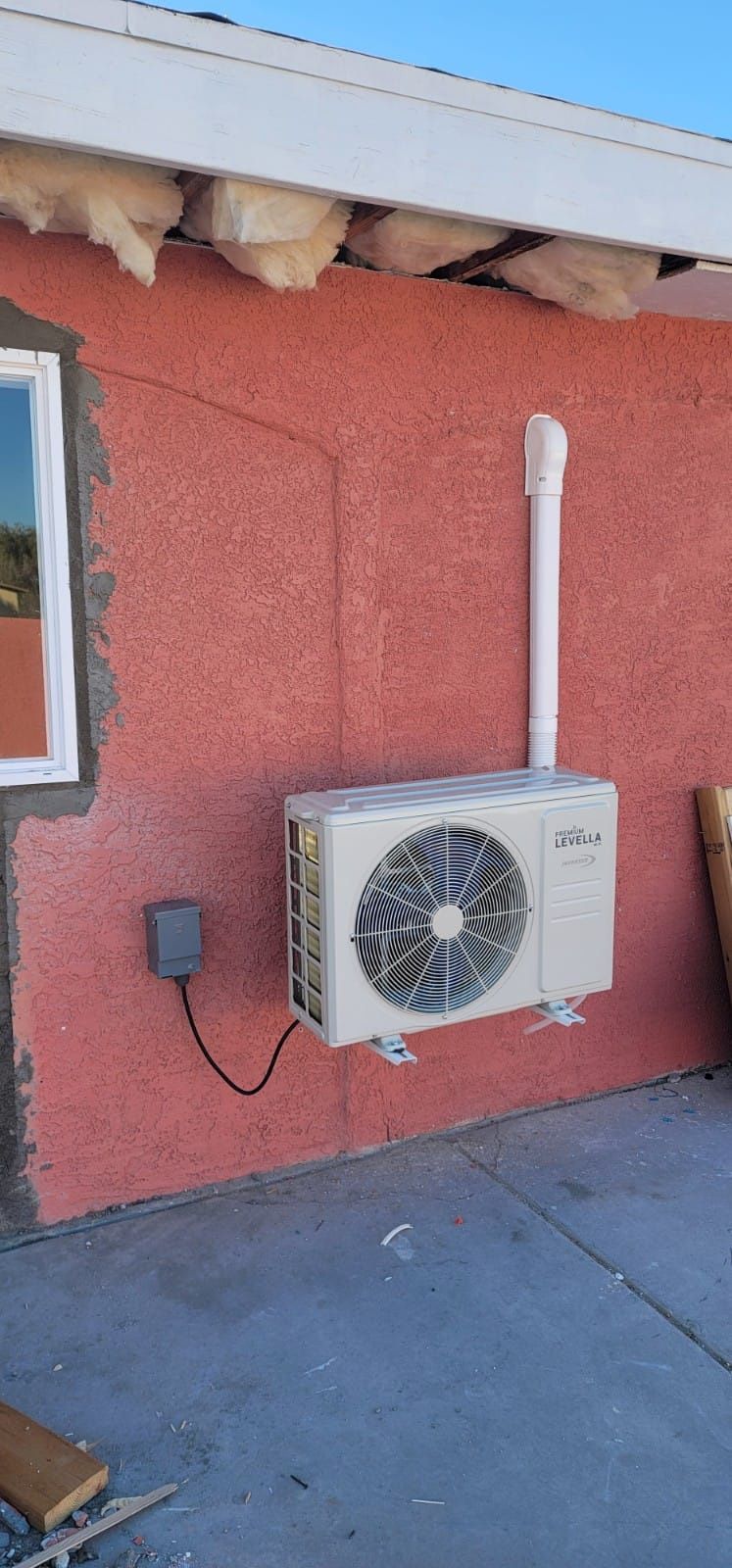 Mini Splits, Heat Pump and Cooler high efficiency 12000BTU for Sale in