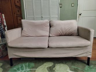 Free light pink / grayish couch