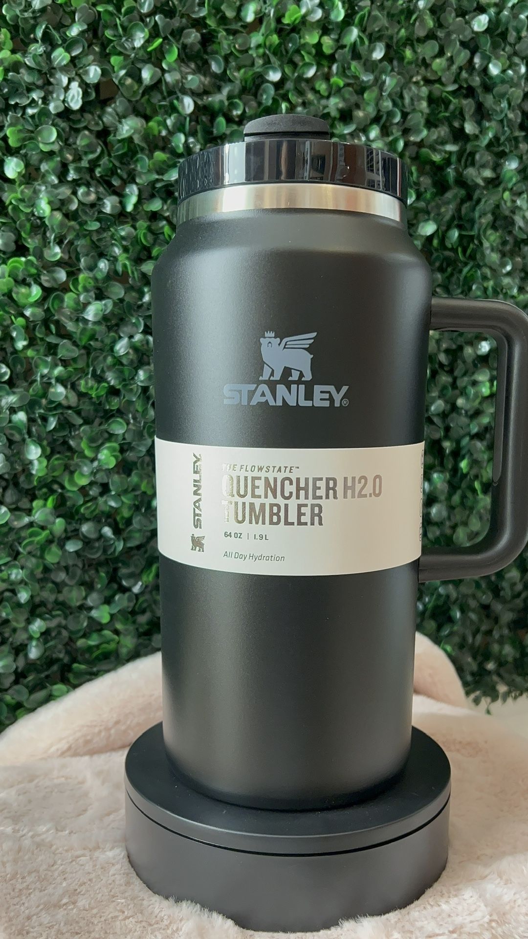 Stanley 64 oz