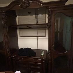 Solid Oak Wall Unit. Like New 