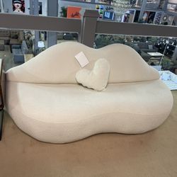 Kiss 💋 Ivory Boucle Loveseat w/ Round Ottoman & Stool 