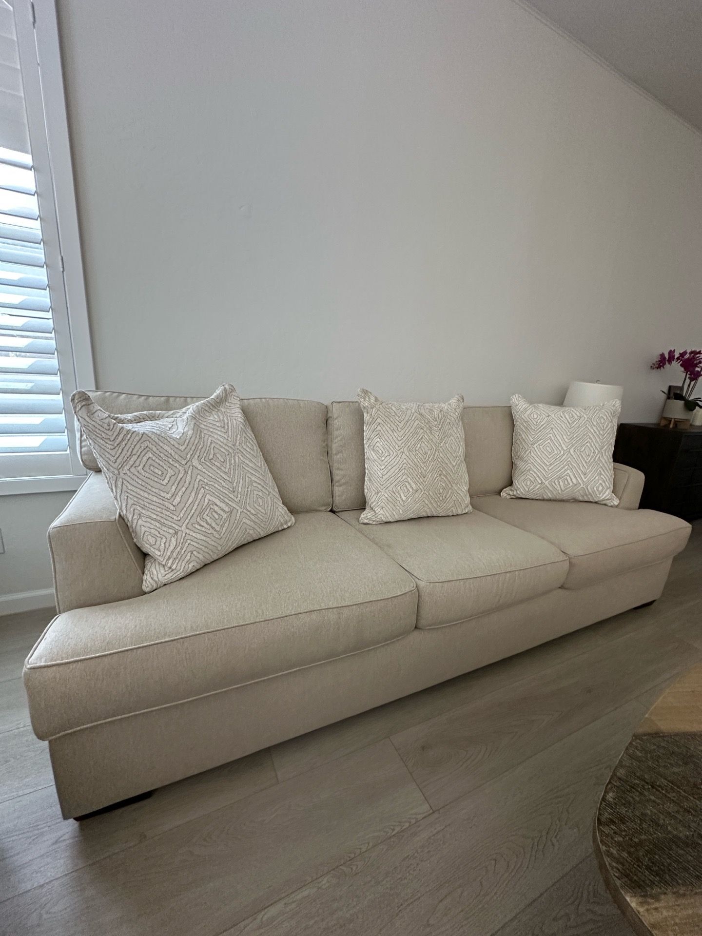 Stonemade Sofa + Loveseat Sofa Set (Pieces can be bought separately)