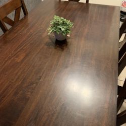 Dinner Table  (used)