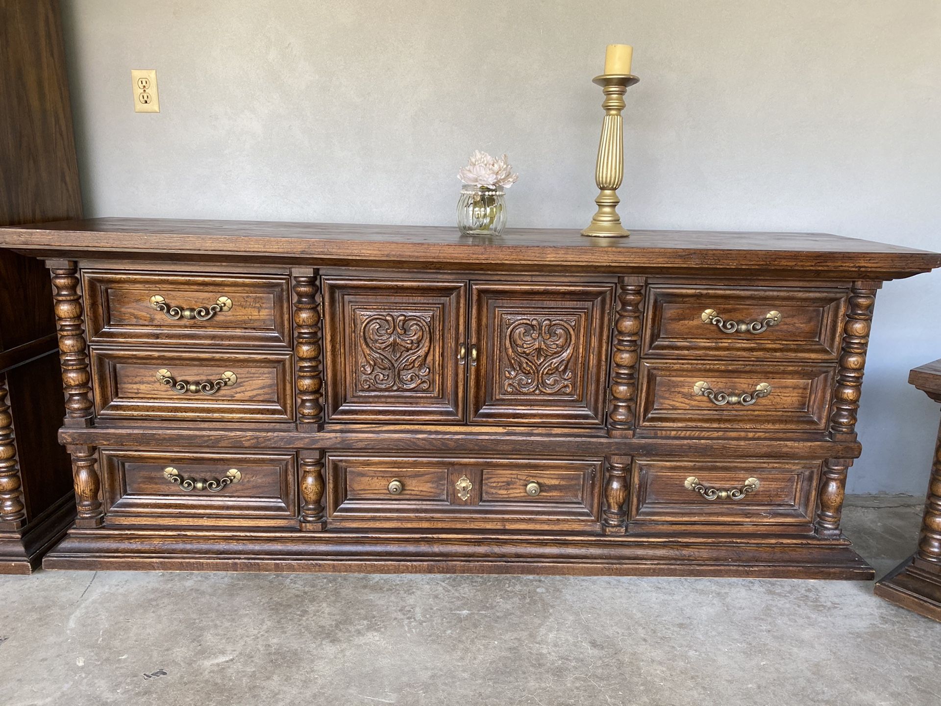 Long dresser with two night stand in good condition! All drawers are working properly