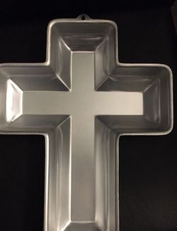 Vintage Wilton Cross Mold