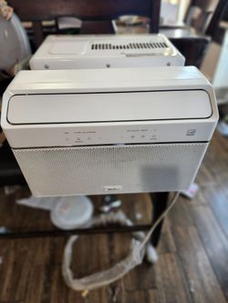 Midea 12000btu Air conditioning