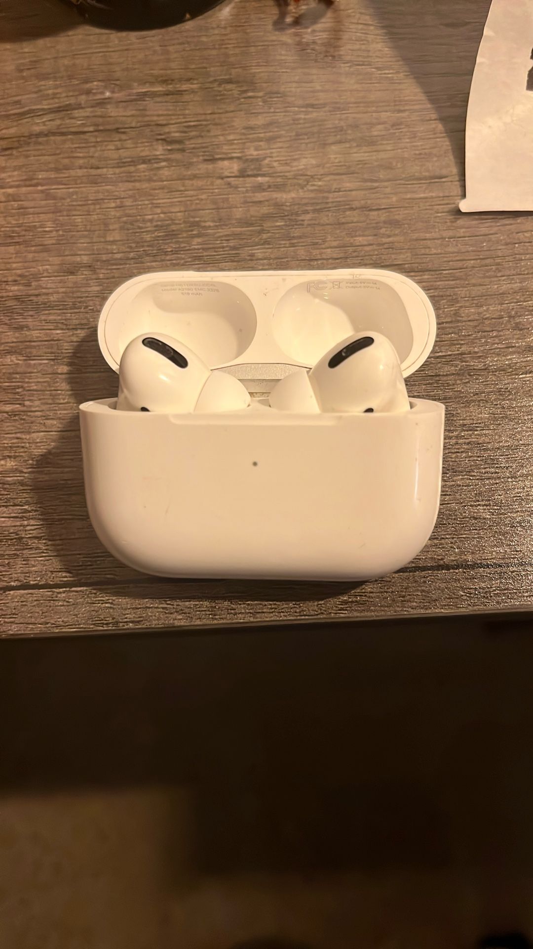 Apple AirPods Pro (1st Gen)