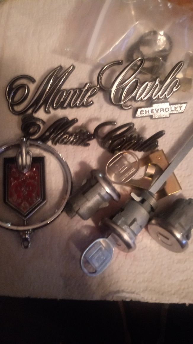 1976-1977 monte carlo emblems and lock set