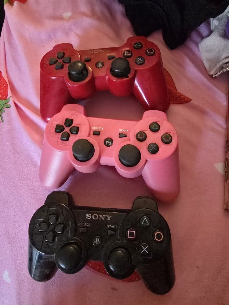 PS3 Controllers - Used